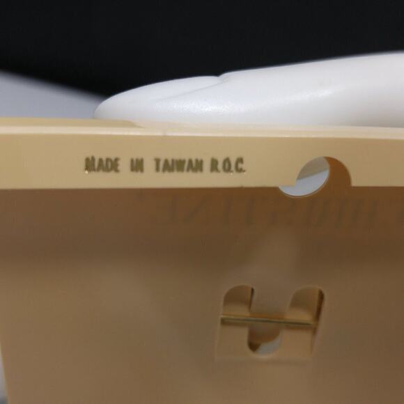 Vintage Carousel Horse Rhinestone Brooch, Red Green Enamel, Taiwan, 2 Inches - Picture 5 of 10